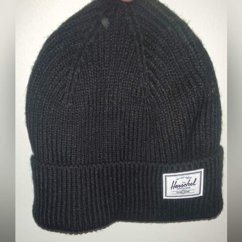 Herschel Black Beanie new without tag